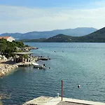 By The Sea Zuronja - Peljesac - 10123 Apartment Brijesta