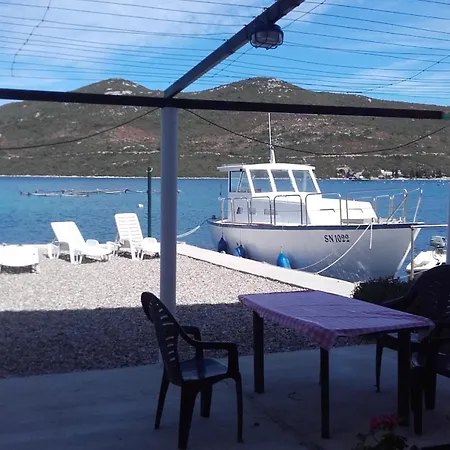 Apartman By The Sea Zuronja - Peljesac - 10123